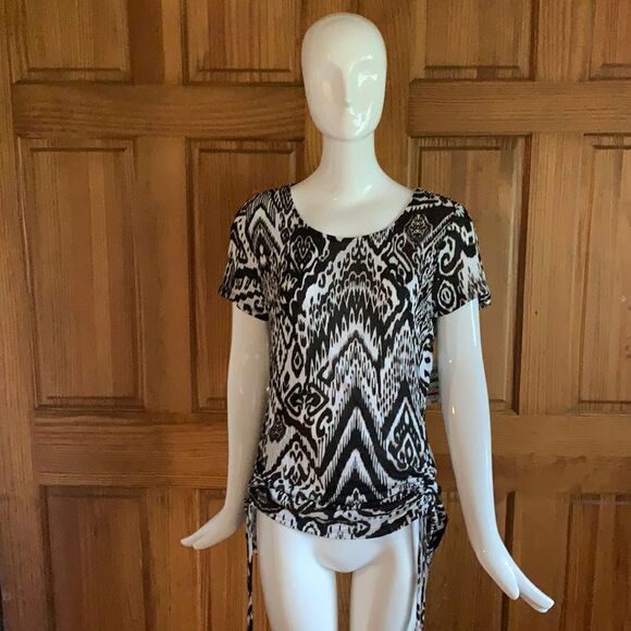 Inc side tie top - Picture 3 of 5